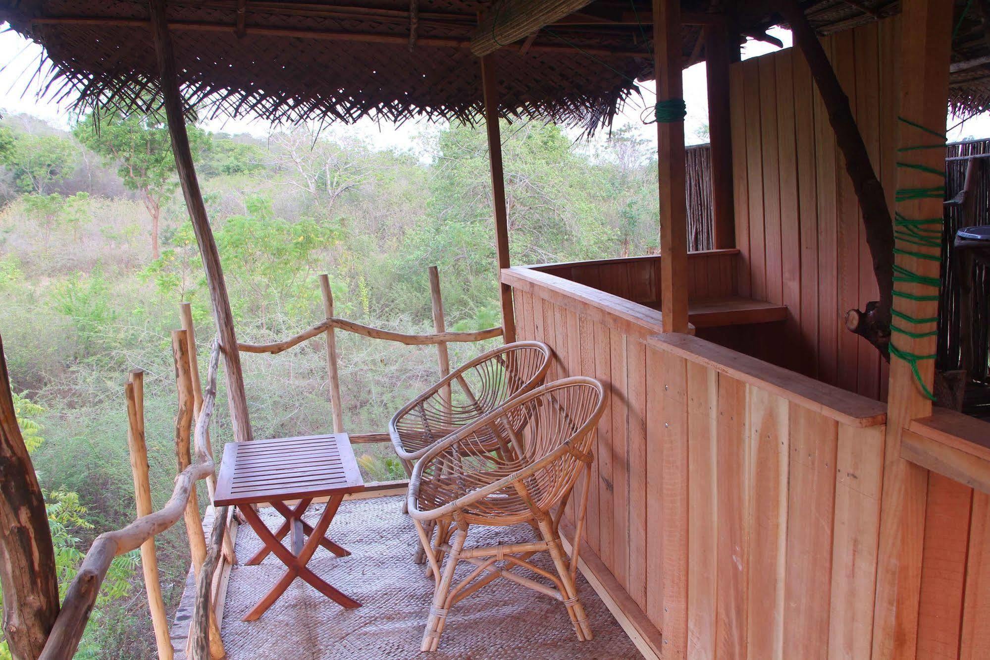 Yala Beddegama Eco Hotell Kataragama Exteriör bild